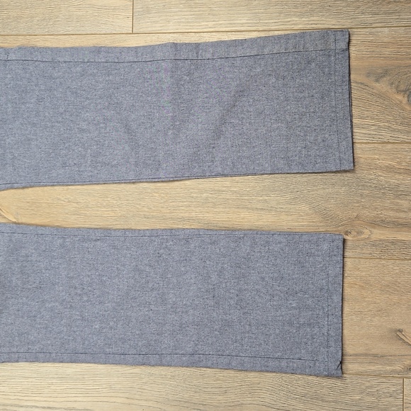 Old Navy light blue Ultimate Straight cotton chambray pants, size 32×34, NWT - Picture 2 of 11